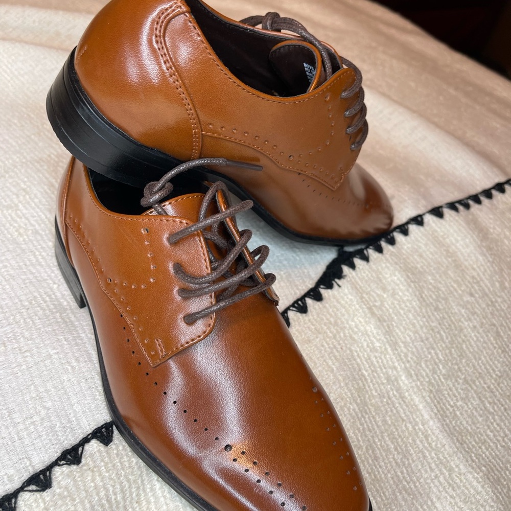 NWOT Stacy Adams Boys Brown Oxfords Dress Shoes Size 1 - Picture 4 of 9